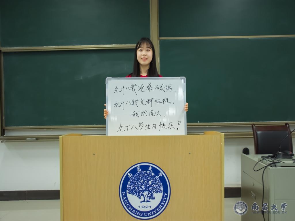 f24e0b3368944622a889bc57980b9cf4.jpg f24e0b3368944622a889bc57980b9cf4.jpg