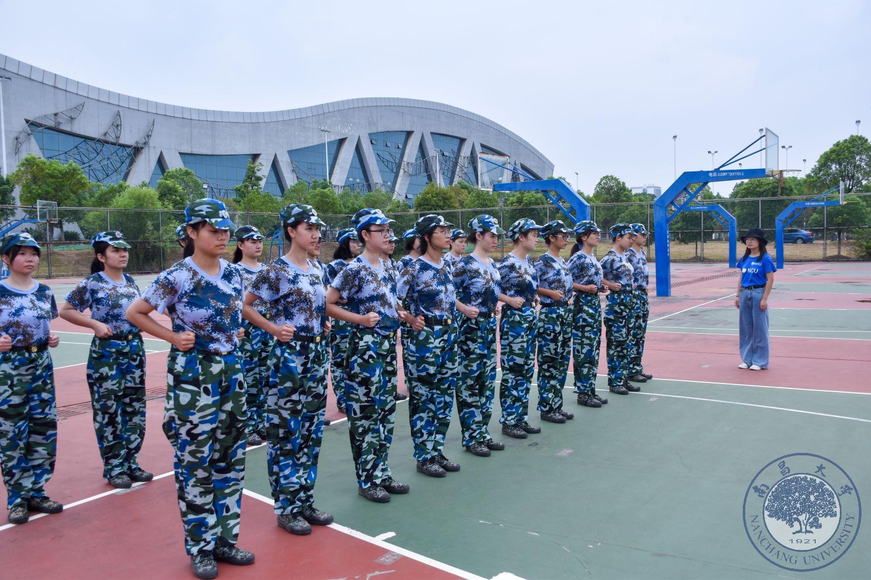 bf0a4777728d44abb79c70a05a238364.jpg bf0a4777728d44abb79c70a05a238364.jpg