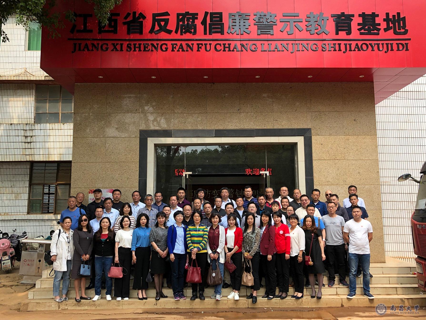 c178a2d6b78643a3b9d81827716829cf.jpg c178a2d6b78643a3b9d81827716829cf.jpg