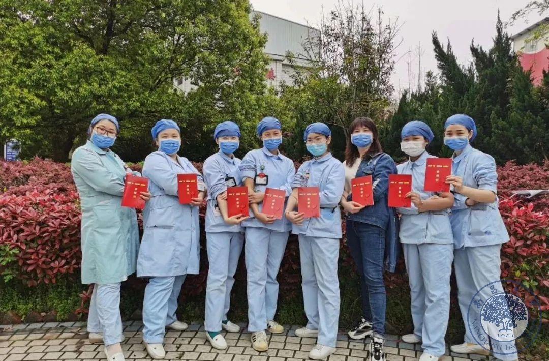 1e05d84e5f7547ffaf7adcfb187bff31.jpg 1e05d84e5f7547ffaf7adcfb187bff31.jpg