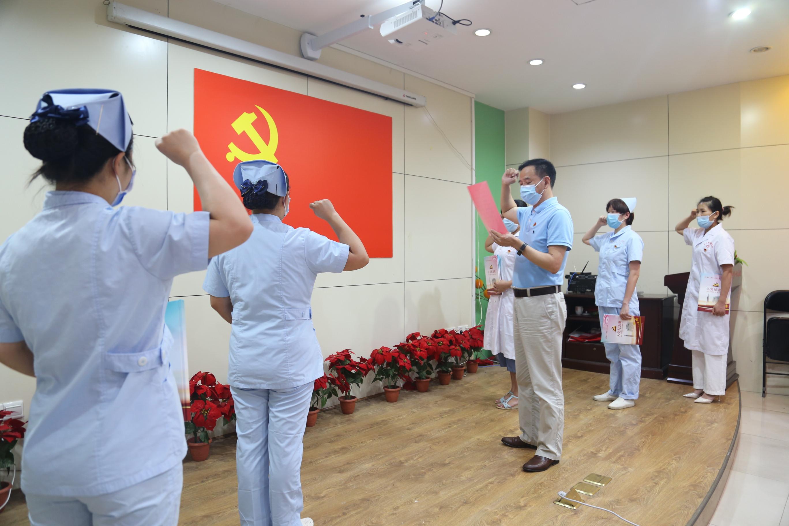 d144fb4177cd40b8964206642668aa3c.jpg d144fb4177cd40b8964206642668aa3c.jpg