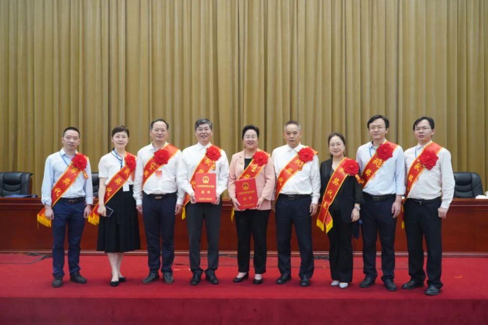 c4ffdd9818d14f64973c9d3b0340be42.jpeg c4ffdd9818d14f64973c9d3b0340be42.jpeg