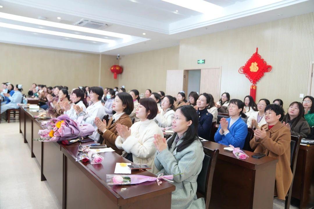 f60e16af9d3b40b29590cd5b33e7f024.jpg f60e16af9d3b40b29590cd5b33e7f024.jpg