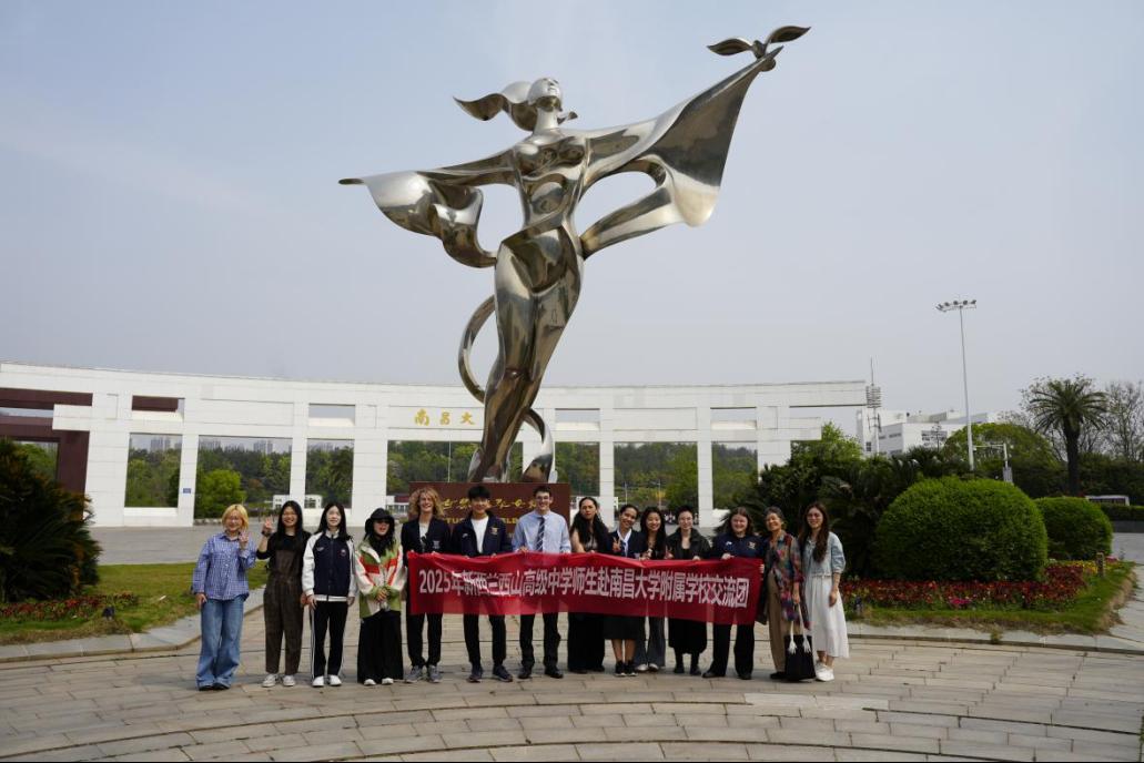 dfe72227a09d4c2d97bd5fabcdb79d7e.png dfe72227a09d4c2d97bd5fabcdb79d7e.png